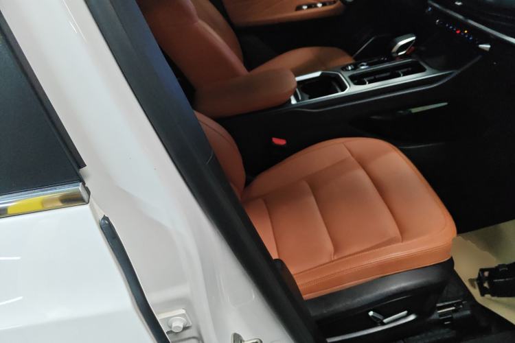 Used Geely Auto Haoyue L 2024 2.0T DCT Flagship Version Right Front Seat