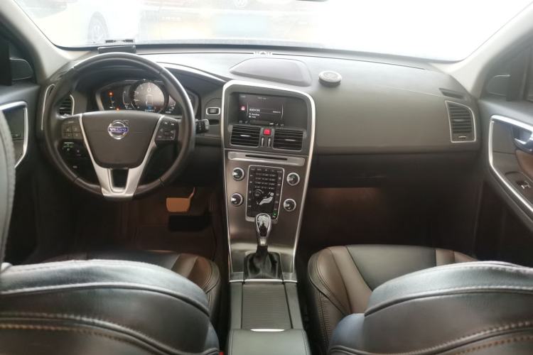 Used Volvo XC60 2016 T5 Smart Version
