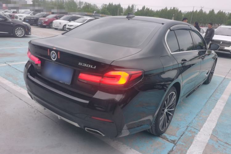 Used BMW 5 Series 2022 530Li Leading Model M Sport Package Rear Right 45 Deg