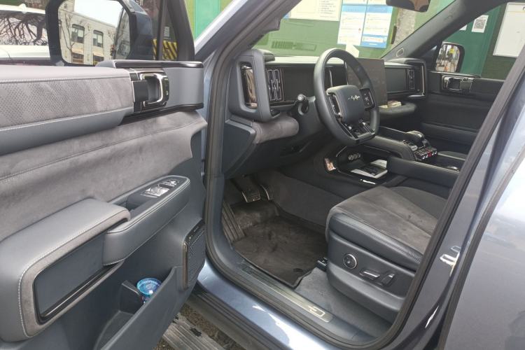 Used Formula Leopard Leopard 5 2023 Cloud Ride Flagship Edition
