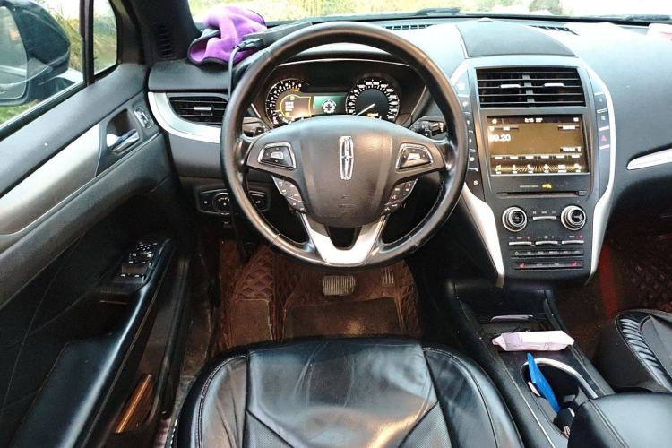 Used Lincoln MKC 2017 2.0T Two-Wheel Drive Deluxe Edition