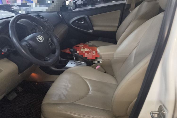 Used Toyota RAV4 2012 Luxurious 2.4L Automatic 4x4 with Stylish Features Left Front Seat