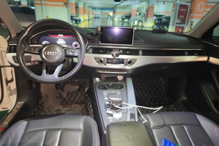 Used Audi A4L 2018 30th Anniversary Edition 40 TFSI Fashion Model
