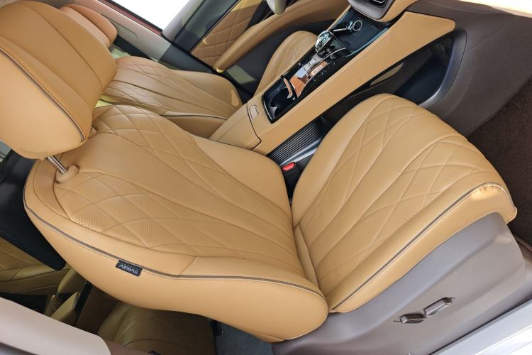 Used Denza D9 2022 DM-i 970 Four-Wheel Drive Prestige Model
