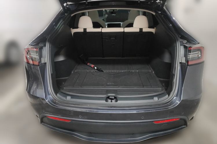 Used Tesla Model Y 2022 Performance High-Performance All-Wheel-Drive Version Trunk