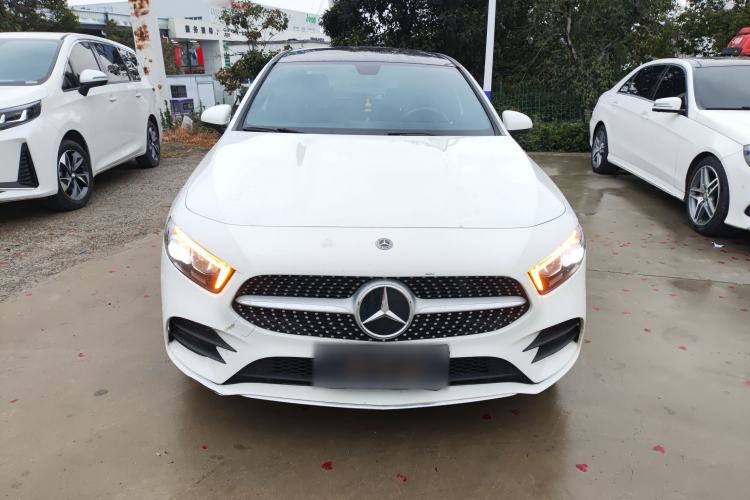Used Mercedes-Benz A-Class 2022 Revised Version A 200 L Sport Sedan Fashionable Style