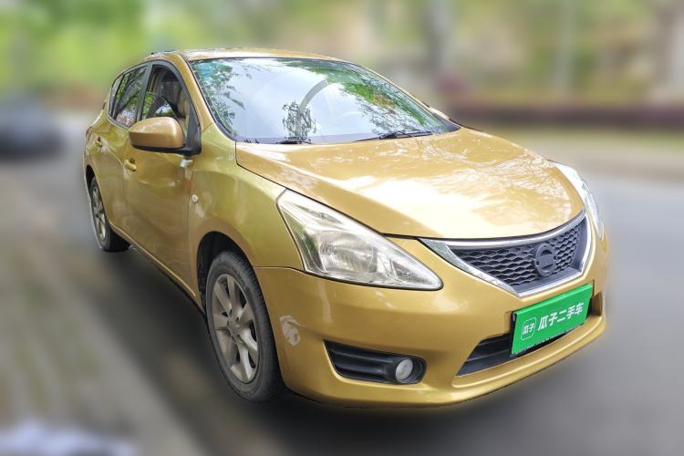 Used Nissan Tiida 2011 1.6L CVT Smart Version Front Right 45 Deg