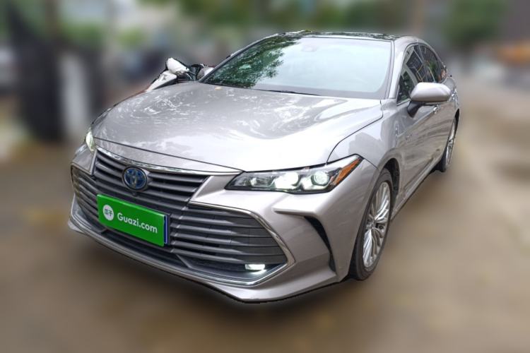 Used Toyota Avalon 2019 Dual-Engine 2.5L XLE Prestige Version China VI Standard