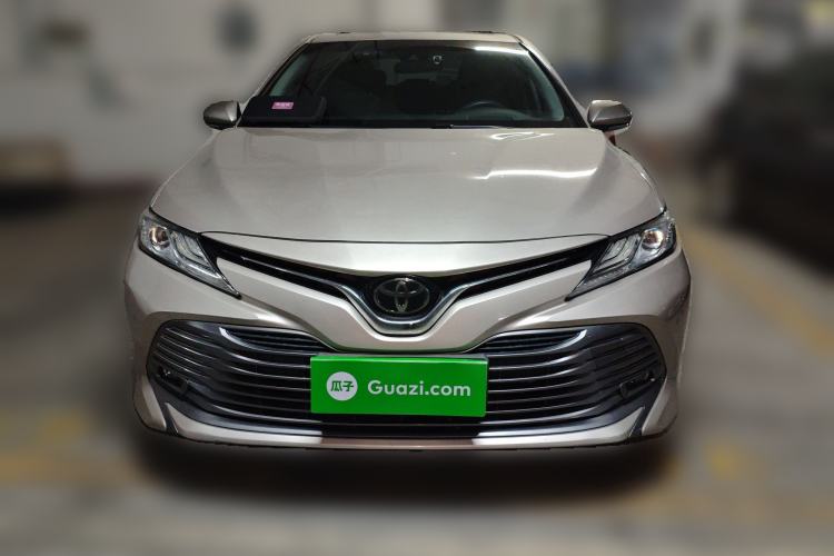 Used Toyota Camry 2019 Revised Version 2.0G Luxury Edition
