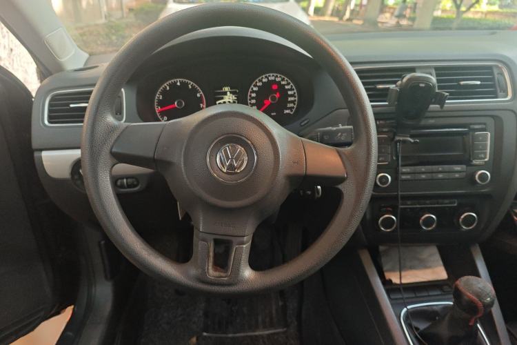 Used Volkswagen Sagitar 2012 1.6L Manual Comfort Model