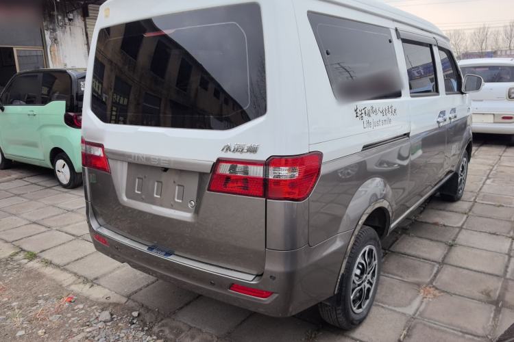 Used Jinbei Hiace X30 2024 1.5L Wealthy-Style Passenger Van 5/6/7 Seater
