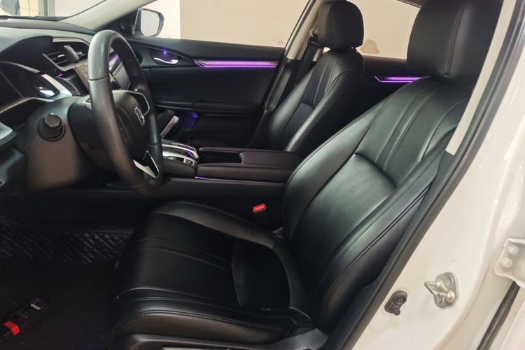 Used Honda Civic 2019 220TURBO CVT Dynamic Edition China VI Emission Standard Left Front Seat