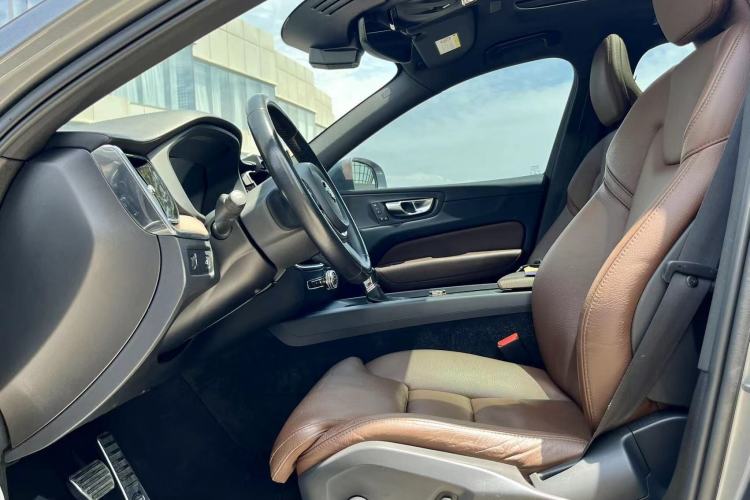 Used Volvo XC60 2020 T5 4x4 Zhiyi Luxury Edition
