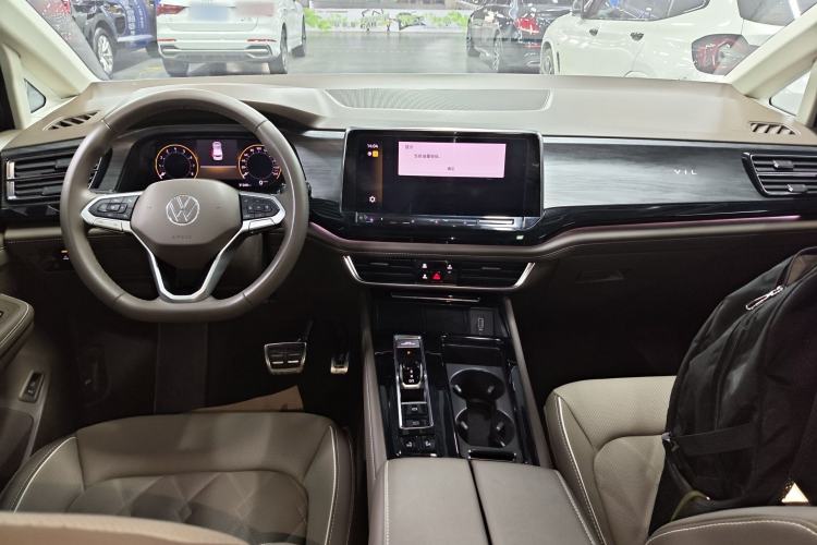 Used Volkswagen Viloran 2023 380TSI Prestige Edition Center Console