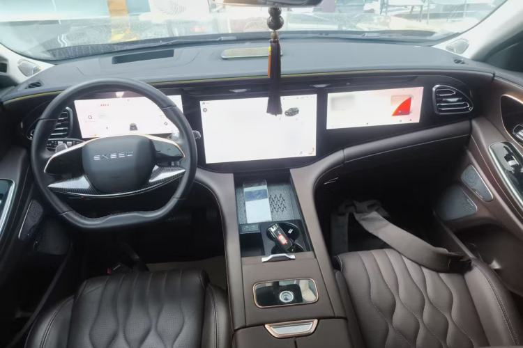 Used EXEED Lanyue 2023 400T Four-Wheel Drive Star Prestige 7-Seater