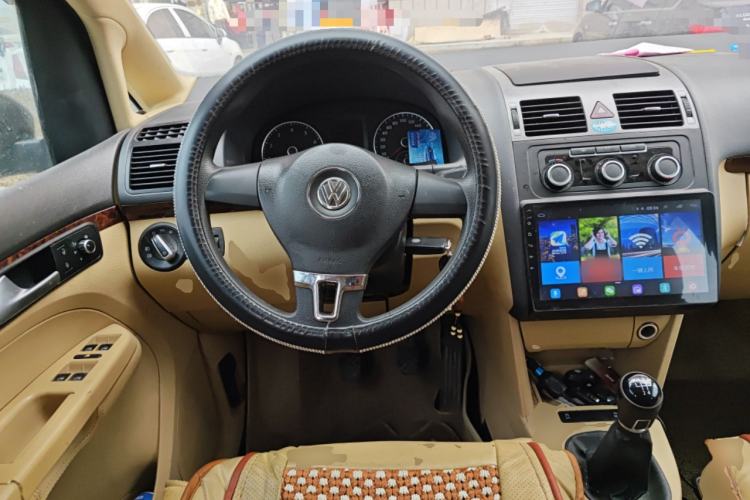 Used Volkswagen Touran 2013 1.4T Manual Comfort Edition 5-Seater Steering Wheel