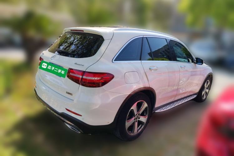 Used Mercedes-Benz GLC 2017 GLC 260 4MATIC Luxury Model Rear Right 45 Deg