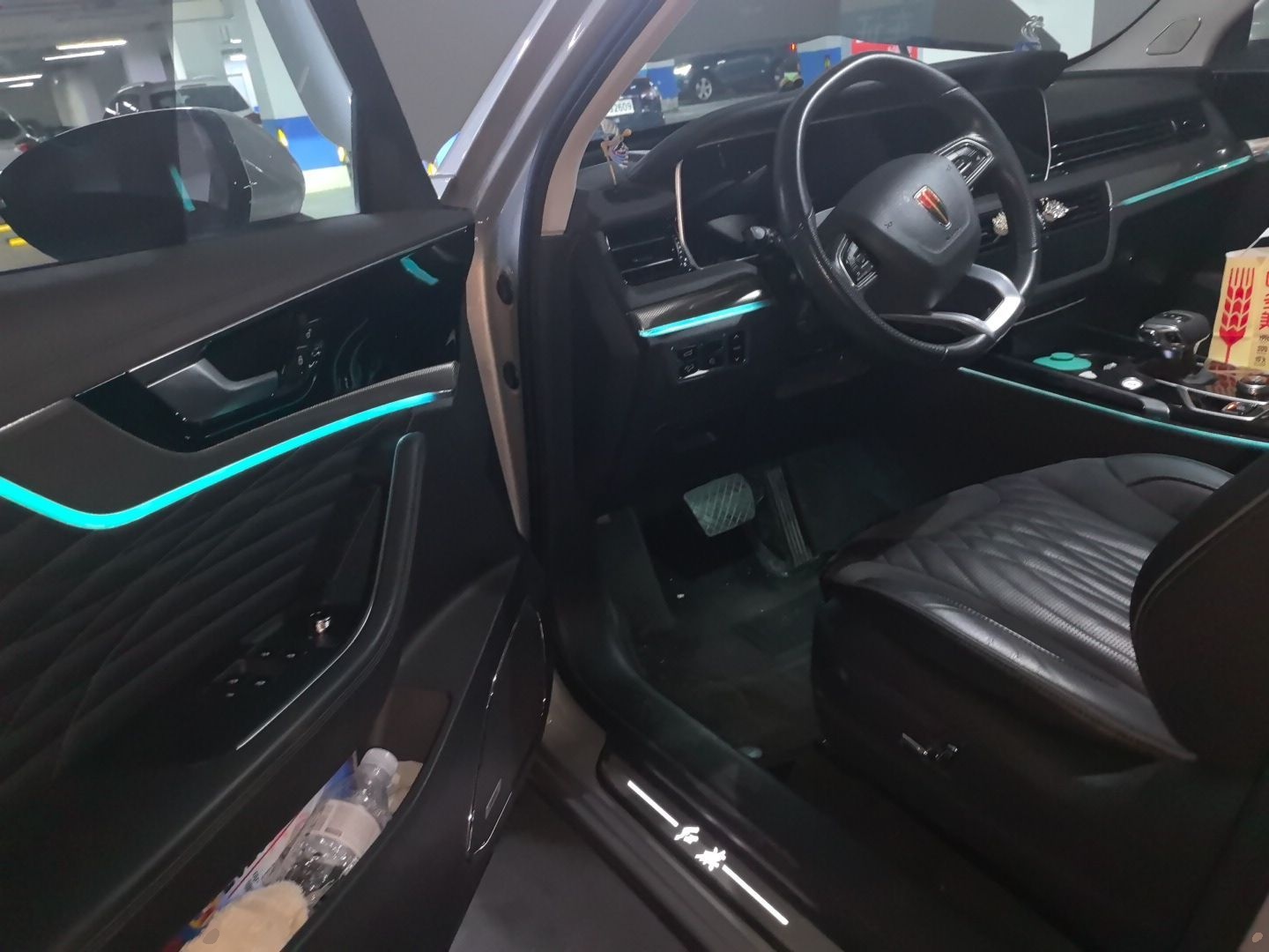 Hongqi HS5 2022 Revised Version 2.0T Smart Connect Flagship Edition — снимка 16