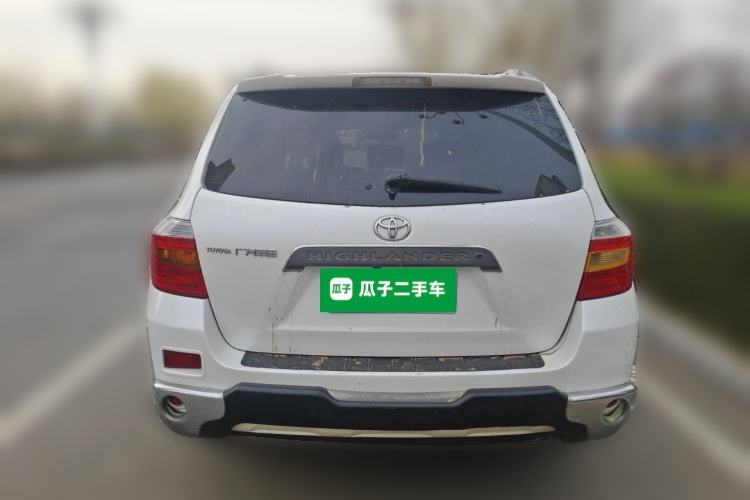 Used Toyota Highlander 2011 2.7L Two-Wheel Drive 5-Seater Sport Edition Rear