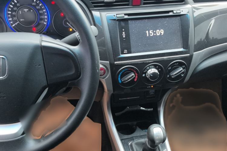 Used Honda Crider 2015 1.8L manual luxury version