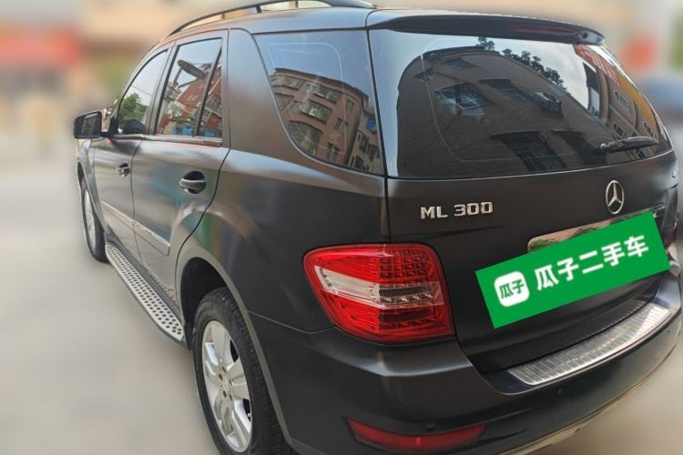 Used Mercedes-Benz M-Class 2010 ML 300 4MATIC Rear Left 45 Deg