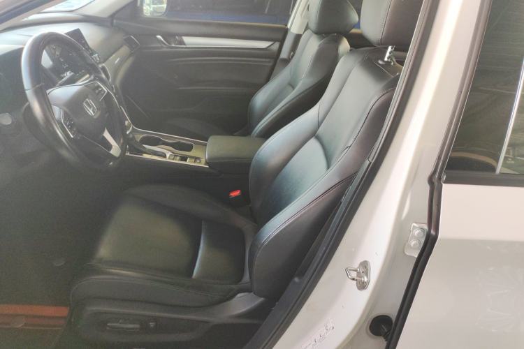 Used Honda Accord 2018 260TURBO Elite Edition China VI Left Front Seat