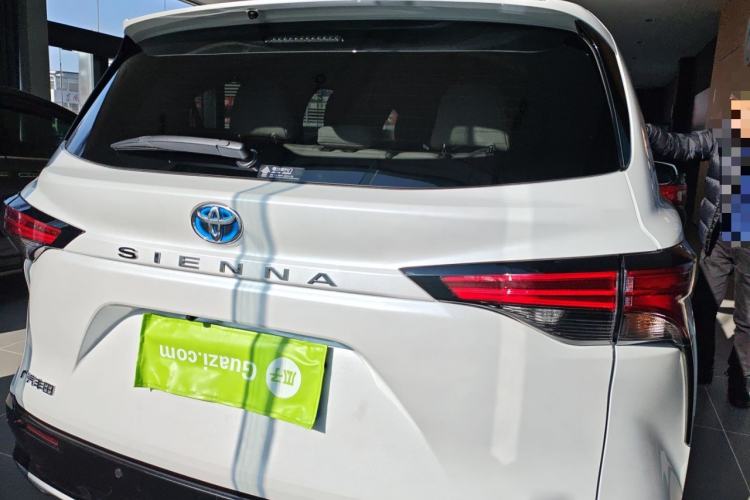 Used Toyota SIENNA 2021 2.5L Hybrid Comfort Edition