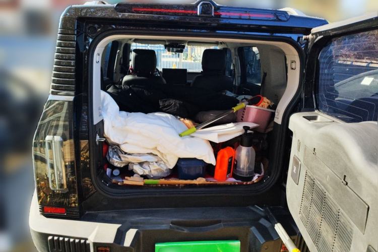 Used JETOUR Traveler 2023 2.0T All-Wheel-Drive CrossPRO Trunk