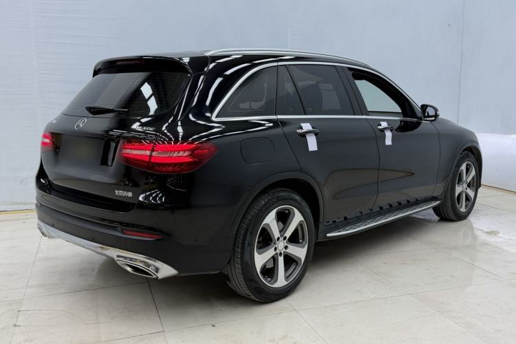 Used Mercedes-Benz GLC 2016 GLC 300 4MATIC Dynamic Model Exterior 4