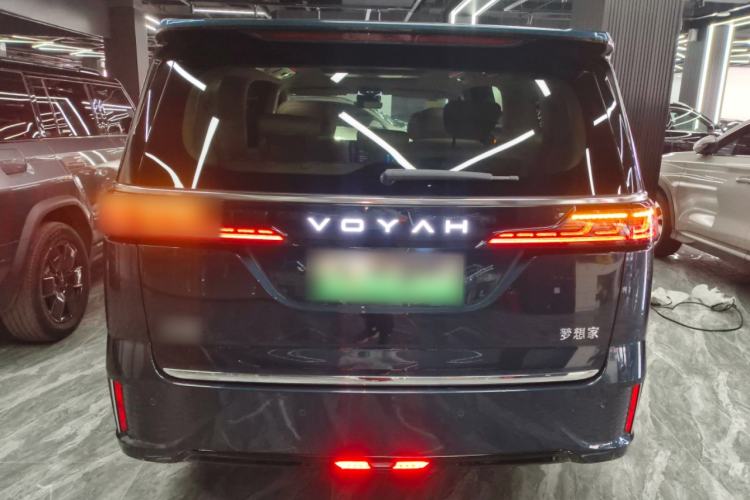 Used VOYAH Dream 2025 PHEV Four-Wheel Drive Prestige Kunpeng Edition