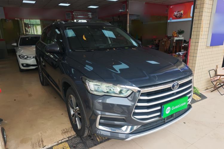 Used BYD Song Pro 2019 1.5T Automatic Luxury Model Front Right 45 Deg
