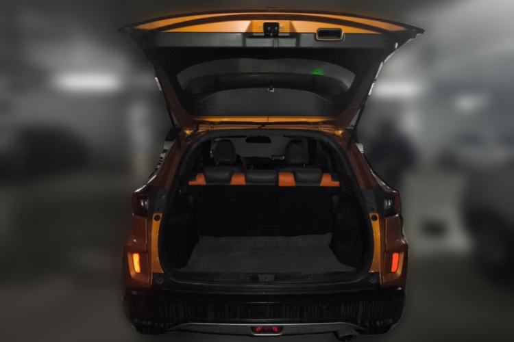 Used Honda XR-V 2015 1.5L LXi CVT Classic Edition Trunk