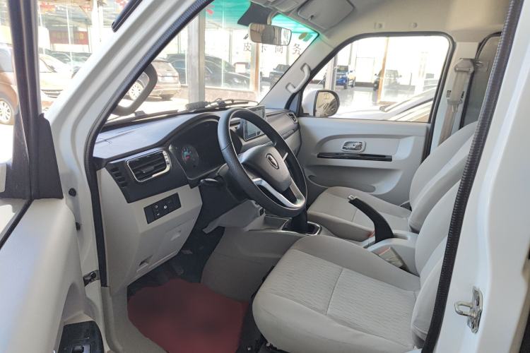 Used Jinbei New Hiace S 2023 1.5L Wealth Edition Van 2/5-Seater Non-Air-Conditioned Version SWC15M Left Front Seat