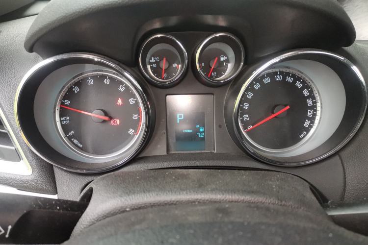 Used Buick Encore 2015 1.4T Automatic Two-Wheel Drive Urban Elite Version
