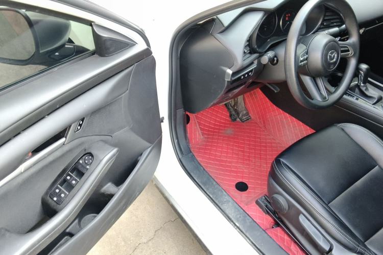 Used Mazda 3 Axela 2023 2.0L Automatic Zhiqing Edition Driver Seat