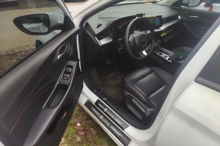 Used MG 5 2022 180 DVVT CVT Youth Style Edition
