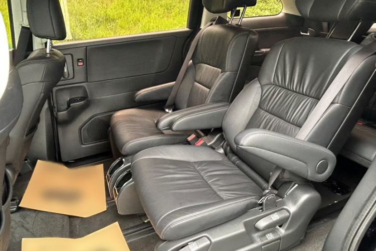 Used Honda Odyssey 2018 2.4L Luxury Edition Interior 3