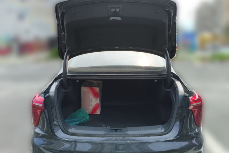 Used Hongqi H5 2025 1.5T DCT Qiyun 500 000th Unit Commemorative Edition Trunk