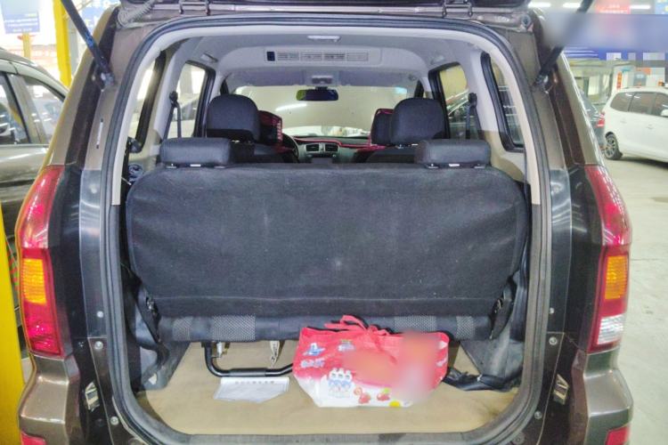 Used Dongfeng Fengon 330 2014 1.5L Manual Utility Version DK15 Trunk