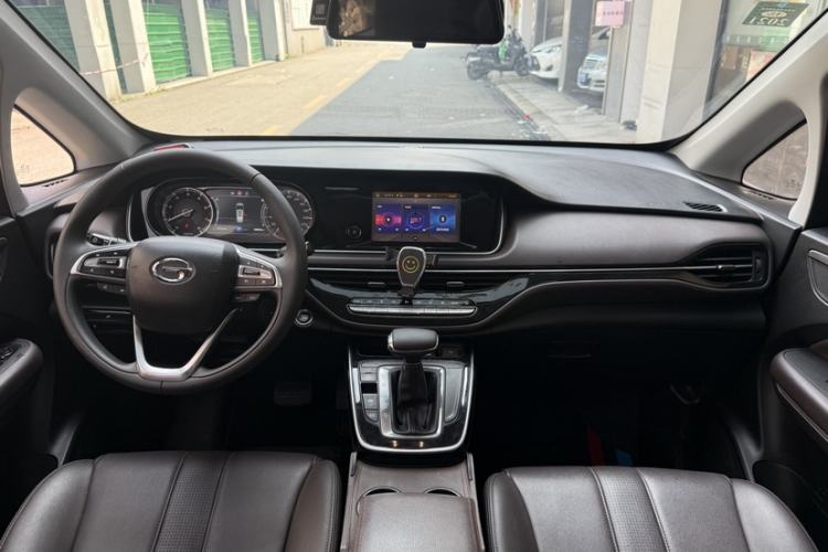 Used GAC Trumpchi M6 2019 270T Automatic Luxury Edition (6-seater) - China V Standard Interior 6
