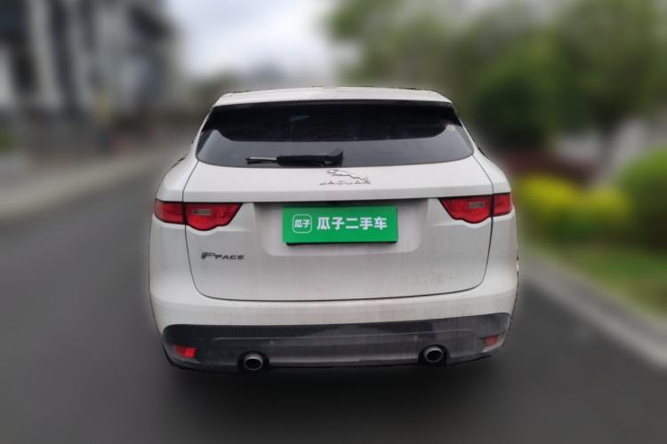 Used Jaguar F-PACE 2016 2.0T Two-Wheel Drive Urban Luxury Edition
