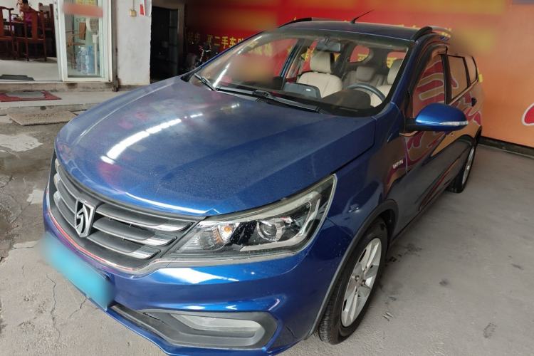 Used Baojun 310W 2017 1.5L Manual Fashion Model China V