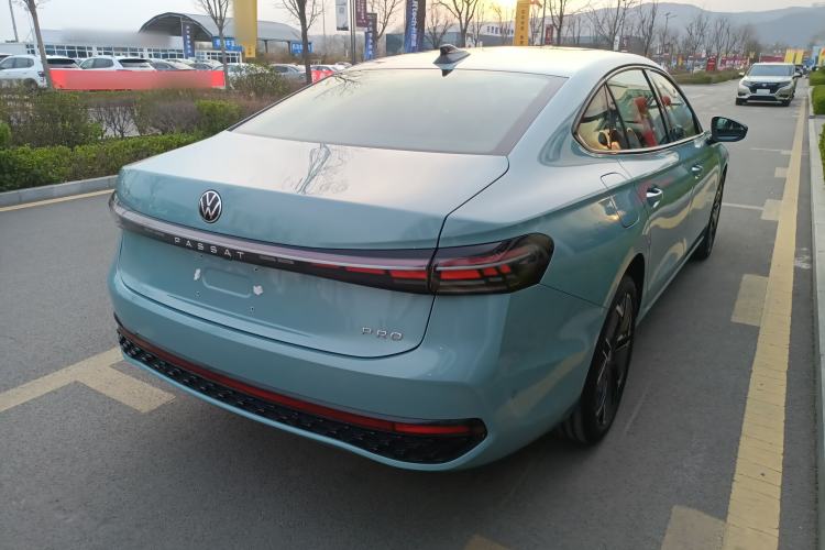 Used Volkswagen Passat 2025 Pro 380TSI Starry Dragon Luxury Edition
