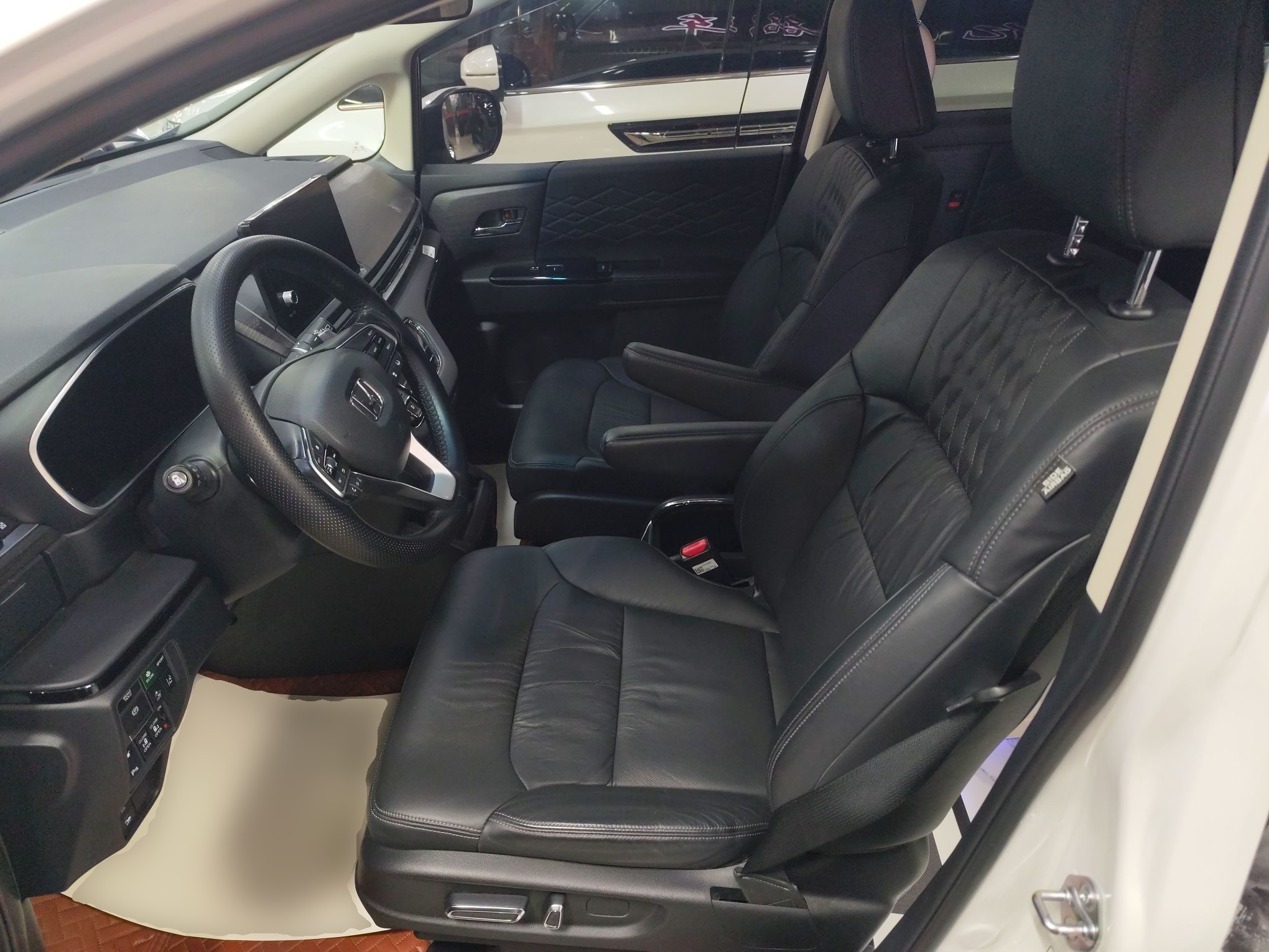 Переднее сиденье в автомобиле