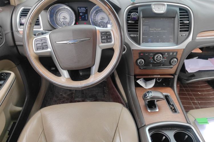 Used Chrysler 300C 2012 3.6L Luxury Edition Steering Wheel