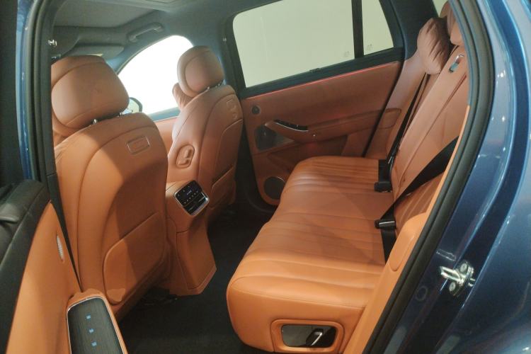 Used Hima AITO M7 2026 Model Range-Extending Ultra All-Wheel Drive 5-Seater Version Left Rear Seat