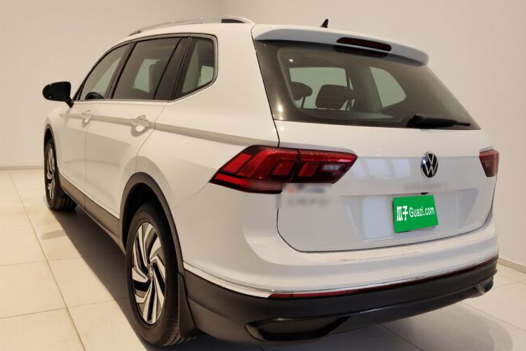 Used Volkswagen Tiguan L 2025 Model, Outstanding Version, 300TSI Automatic Two-Wheel Drive Longteng Edition
