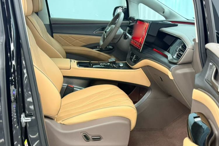 Used Denza D9 2022 DM-i 970 Four-Wheel Drive Flagship Model