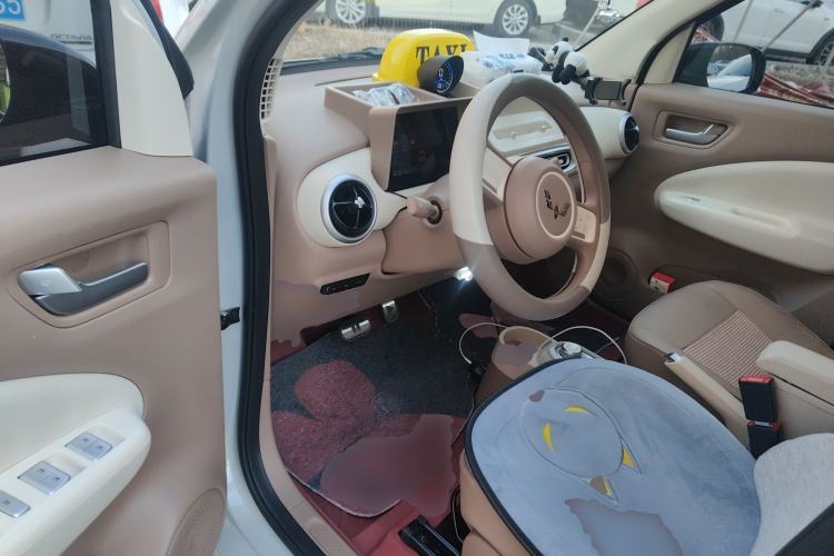 Used Wuling Hongguang MINIEV 2025 Four-Door Version Advanced Edition Driver Seat