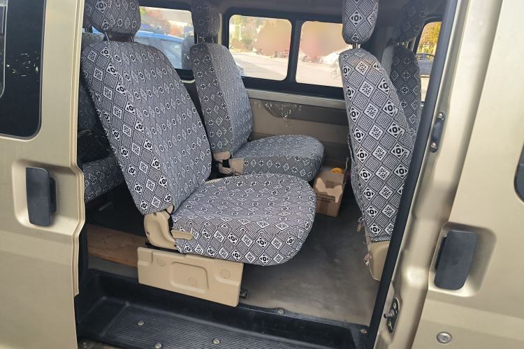 Used Dongfeng Xiaokang C37 2012 1.4L Standard Edition DK13-06
